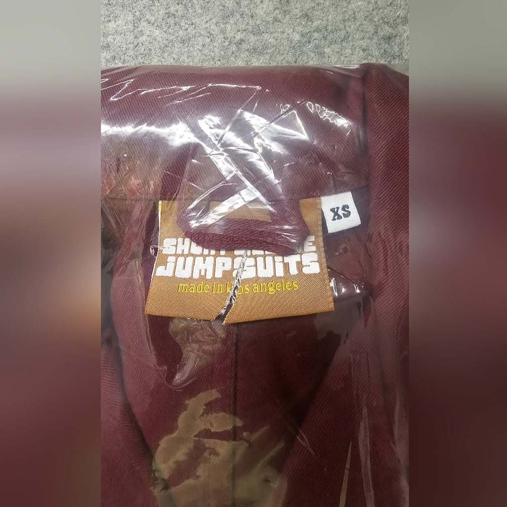Big Bud Press Short-Sleeve Utility Jumpsuit in Cranberry XS NWT Sample Sale - Picture 4 of 5